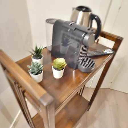 Bright House In Old Town Desenzano Appartement *